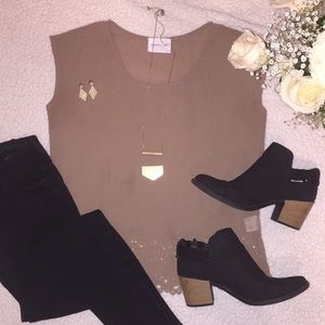 Cute scalloped edge tan tunic with cut outs
